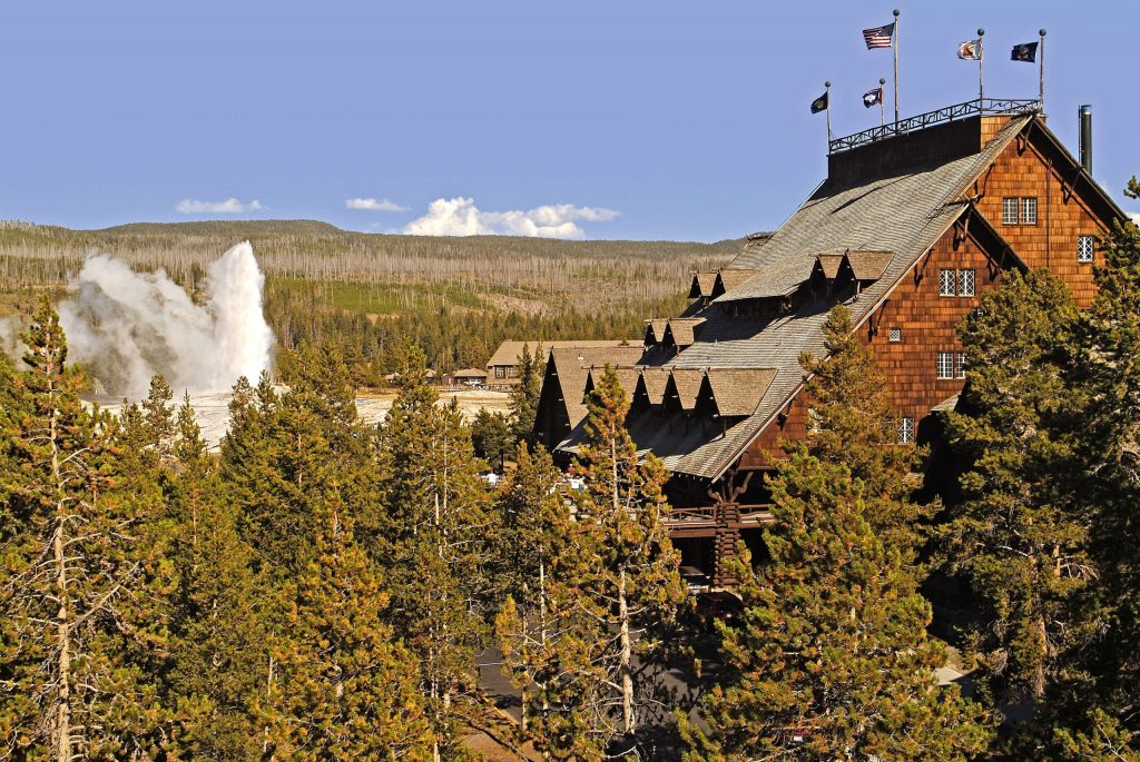 Blog - Old Faithful Inn