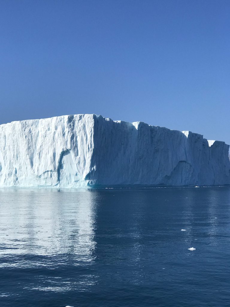 IcebergsInIllulisat