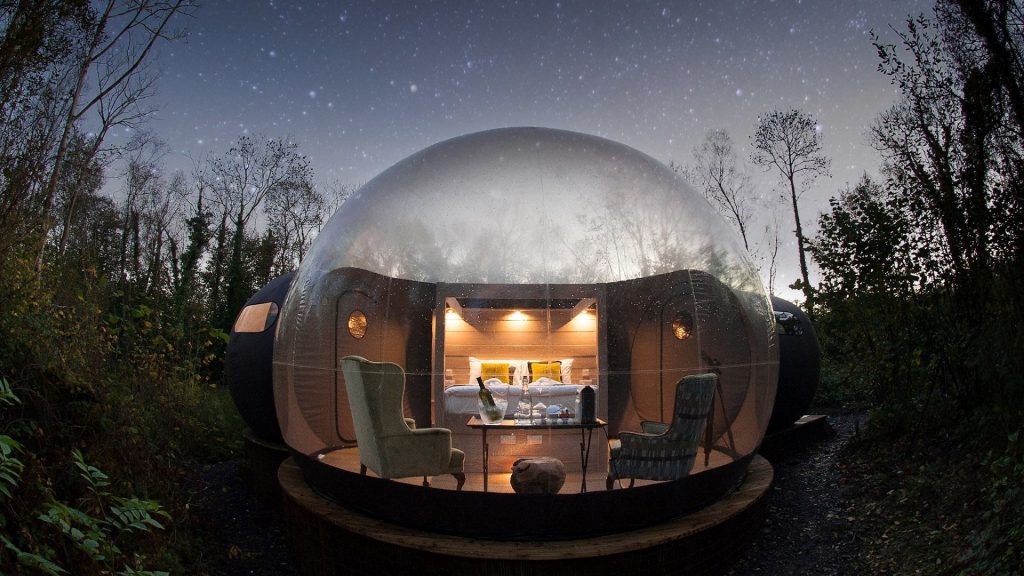 Finn-Lough-Resort_Domes